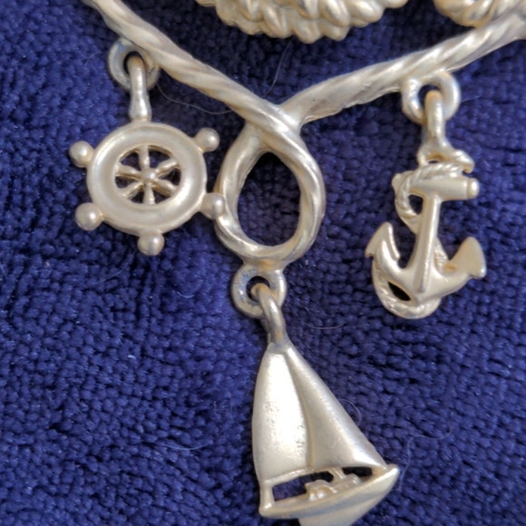Nautical Brooch - Picture 4 of 4